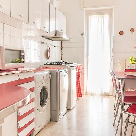 Alessia'S Flat- Sondrio M3 Apartment Milan Luaran gambar